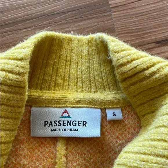 Yellow Open Cardigan with Color Block Design - Picture 3 of 4